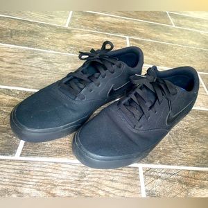 Nike SB Charge Solarsoft Janoski